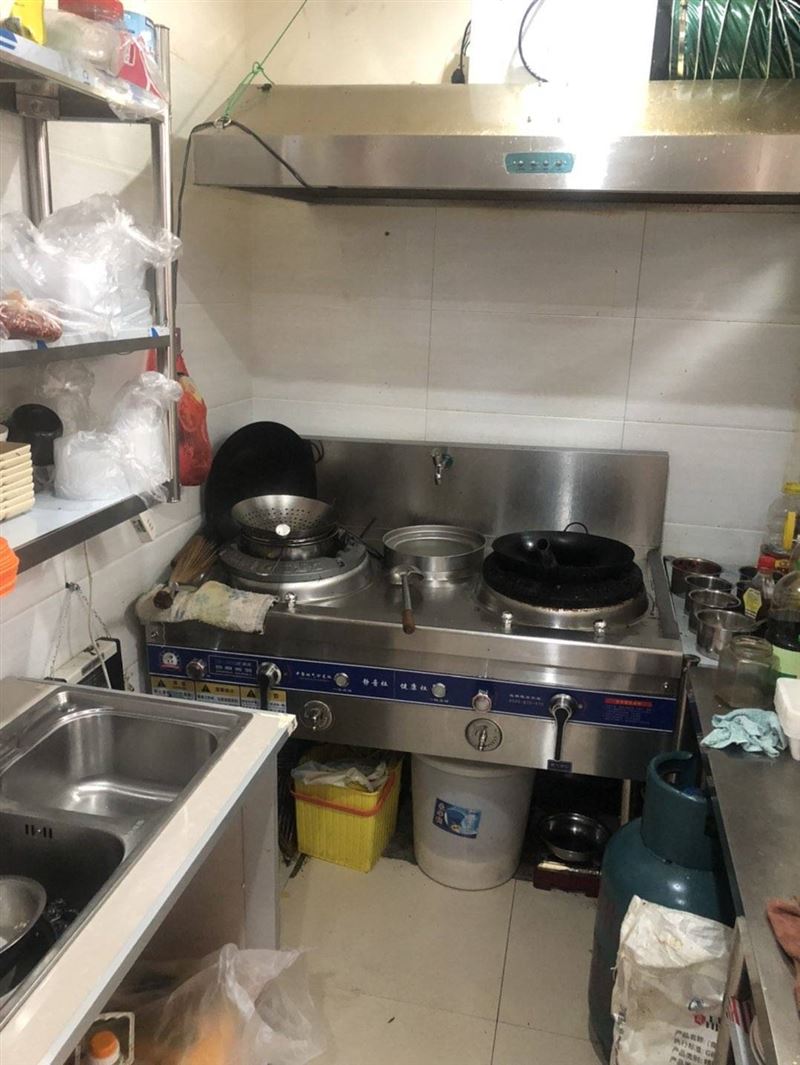 乾州步行街营业中饭店转让
