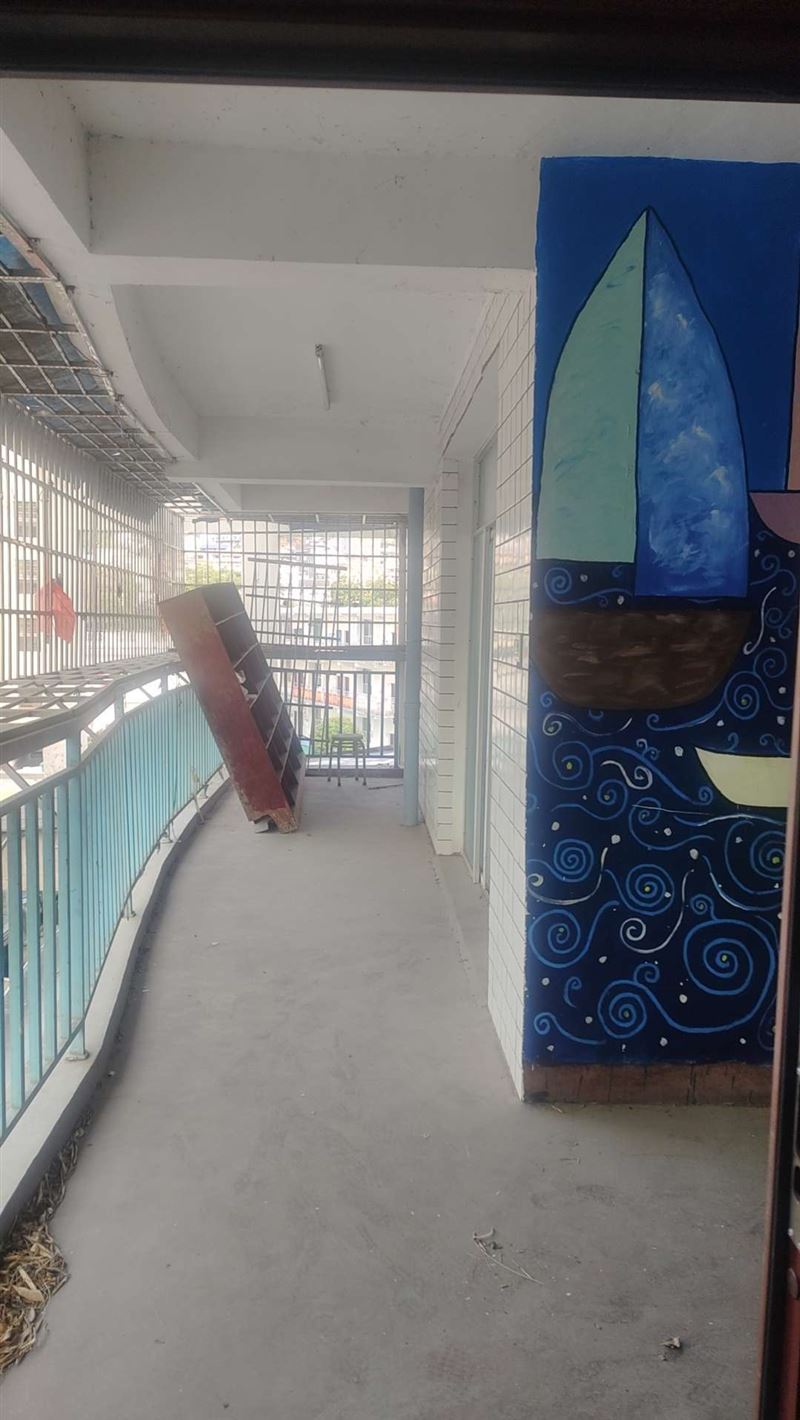 世纪广场沙子坳小学附小分院对面