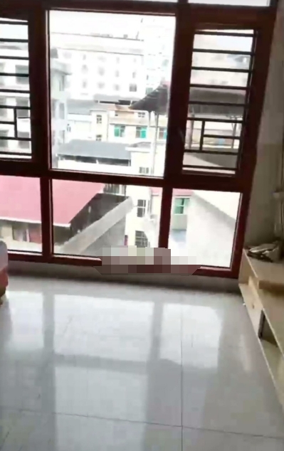 2室2厅1卫 精装修