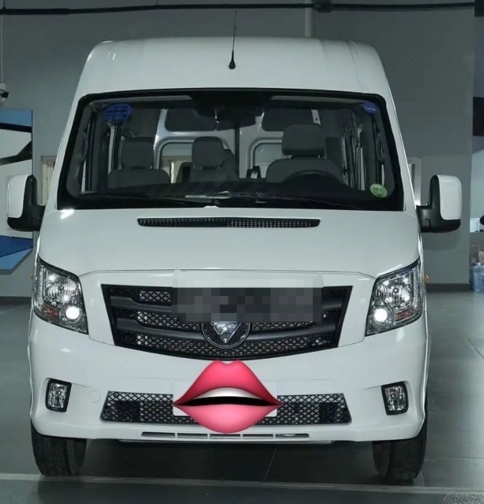 客车