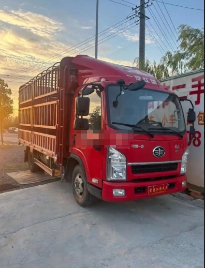求购一台4米2高栏货车