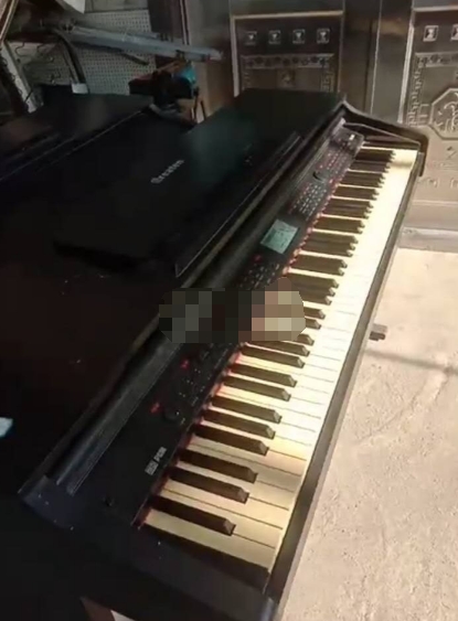 闲置电钢琴转让