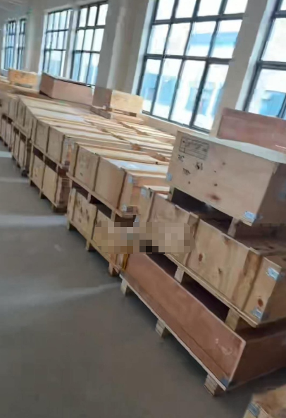 长 120×高 54×宽 94重量在80斤左右，30元一个。