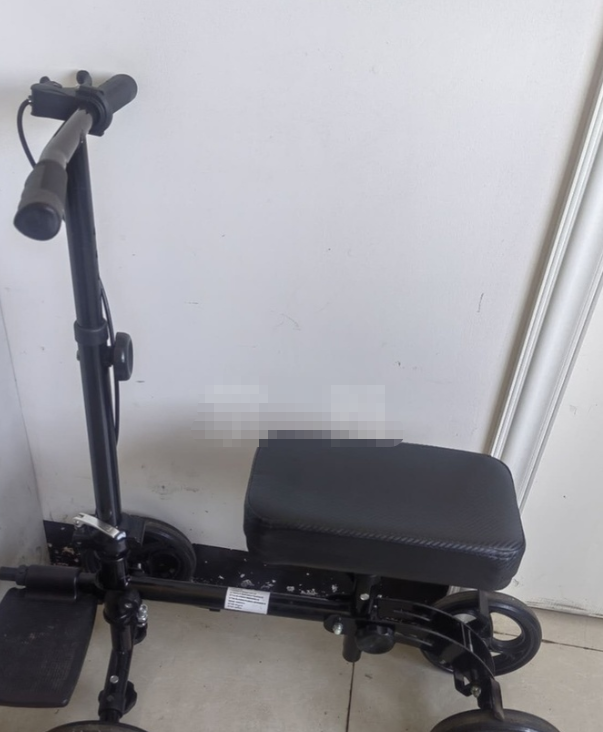 腿部骨折助行器